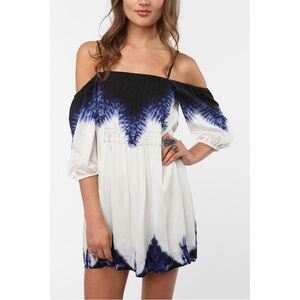 Urban Outfitters Ecote Breezy Off-the-Shoulder Dress in XS